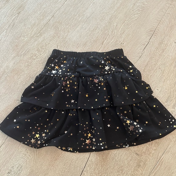 Nine 1 Eight adorable layered Skirt size kids large - Picture 7 of 7